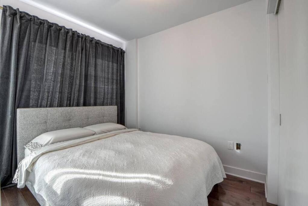2 Bedroom Condo In The Heart Of The City モントリオール エクステリア 写真
